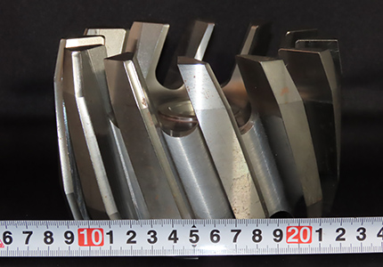 概略寸法:115mm×95mm