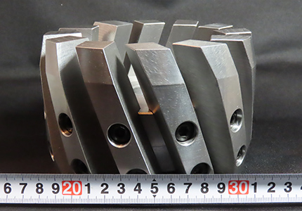 概略寸法:115mm×95mm